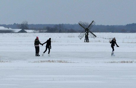 Waalenburg_schaatsen.jpg